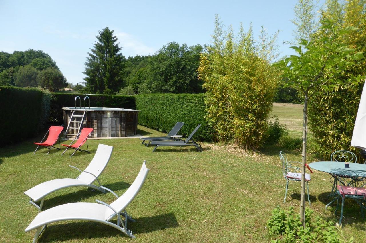 Villa Studio De Charme Romarin Saint-Crépin-et-Carlucet Exterior foto